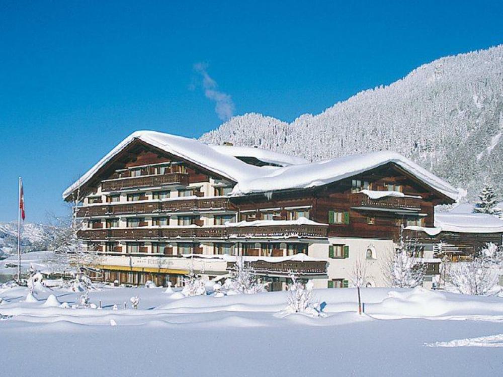 croppedimage780520-Hotel-Hotels-Sunstar-Klosters-Hotel-Ansicht-Winter3.jpg